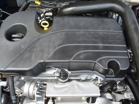 Used 2023 Chevrolet Equinox Premier AWD/4WD image 25