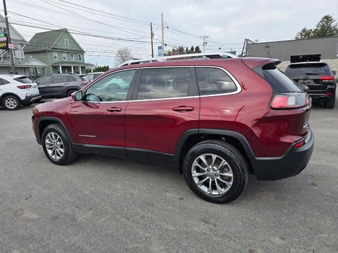 Used 2019 Jeep Cherokee Latitude Plus w/ Comfort/Convenience Group image 4