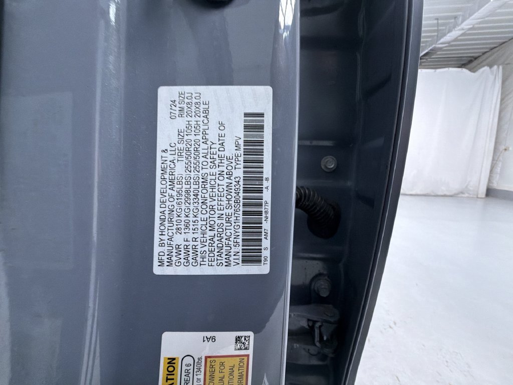Used 2025 Honda Pilot Touring image 16