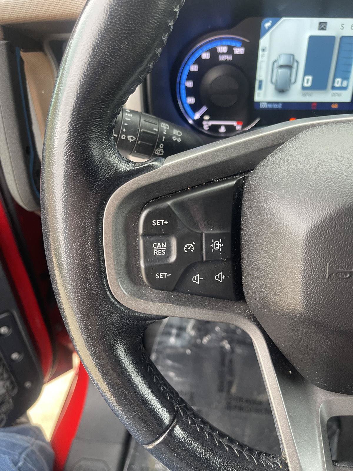 Used 2023 Ford Bronco Outer Banks AWD/4WD image 4