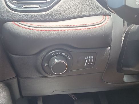 Used 2024 Dodge Durango GT AWD/4WD image 10