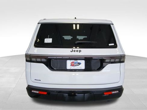 New 2026 Jeep Grand Wagoneer 4WD image 4