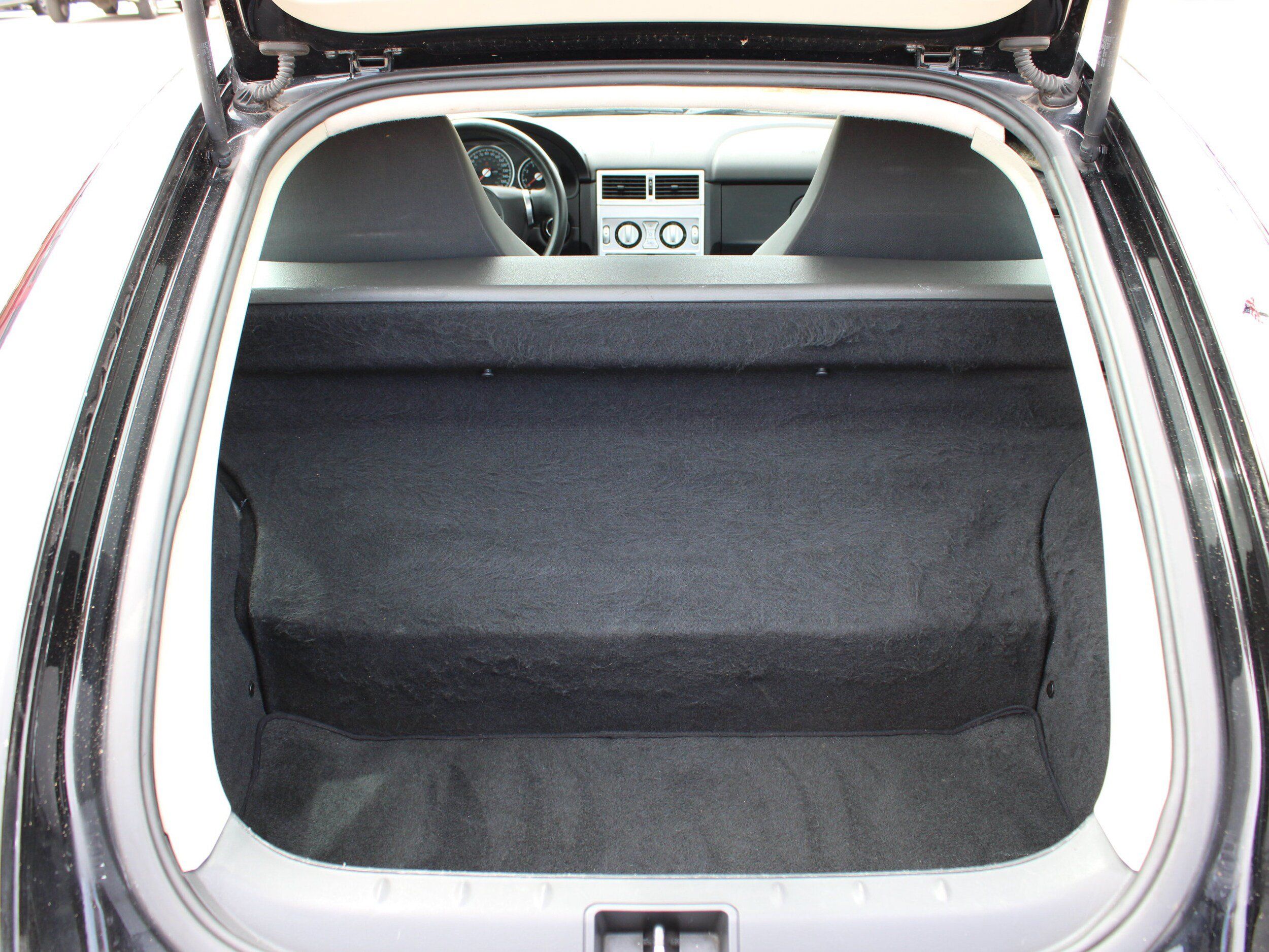 Used 2005 Chrysler Crossfire Limited RWD image 22