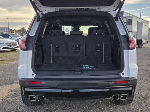 Used 2024 GMC Acadia Elevation w/ Black Edition image 10