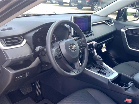 New 2025 Toyota RAV4 LE image 8