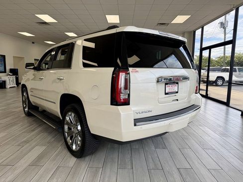Used 2015 GMC Yukon Denali w/ Premium Package AWD/4WD image 7