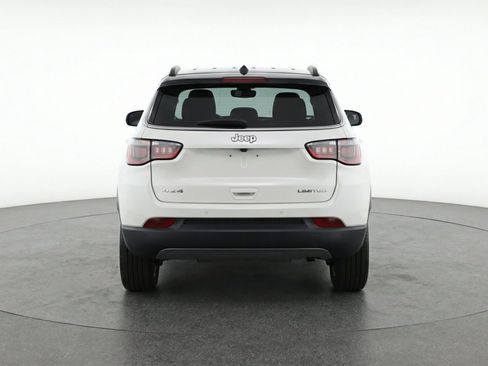 Used 2025 Jeep Compass Limited AWD/4WD image 7
