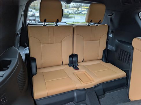 New 2026 Lexus LX 700h Luxury image 9