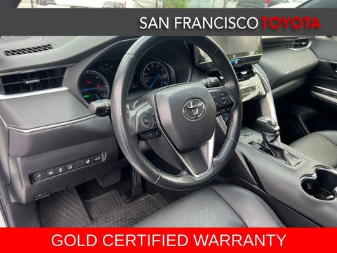 Certified 2022 Toyota Venza Limited AWD/4WD image 13