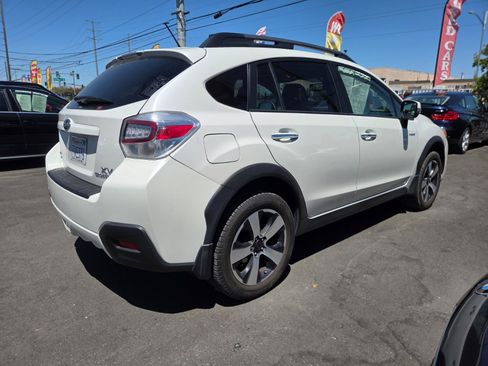Used 2014 Subaru Crosstrek Touring w/ Popular Package #2 AWD/4WD image 3