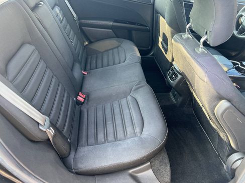 Used 2014 Ford Fusion SE FWD image 22