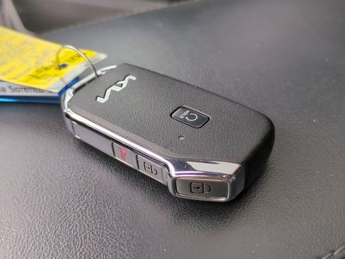 Used 2022 Kia Sorento S w/ Panoramic Sunroof Package FWD image 30