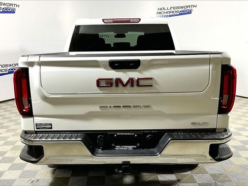 Used 2025 GMC Sierra 1500 SLT image 4