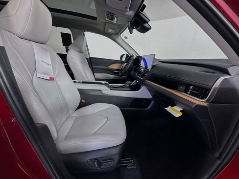 New 2026 Toyota Grand Highlander Limited image 29