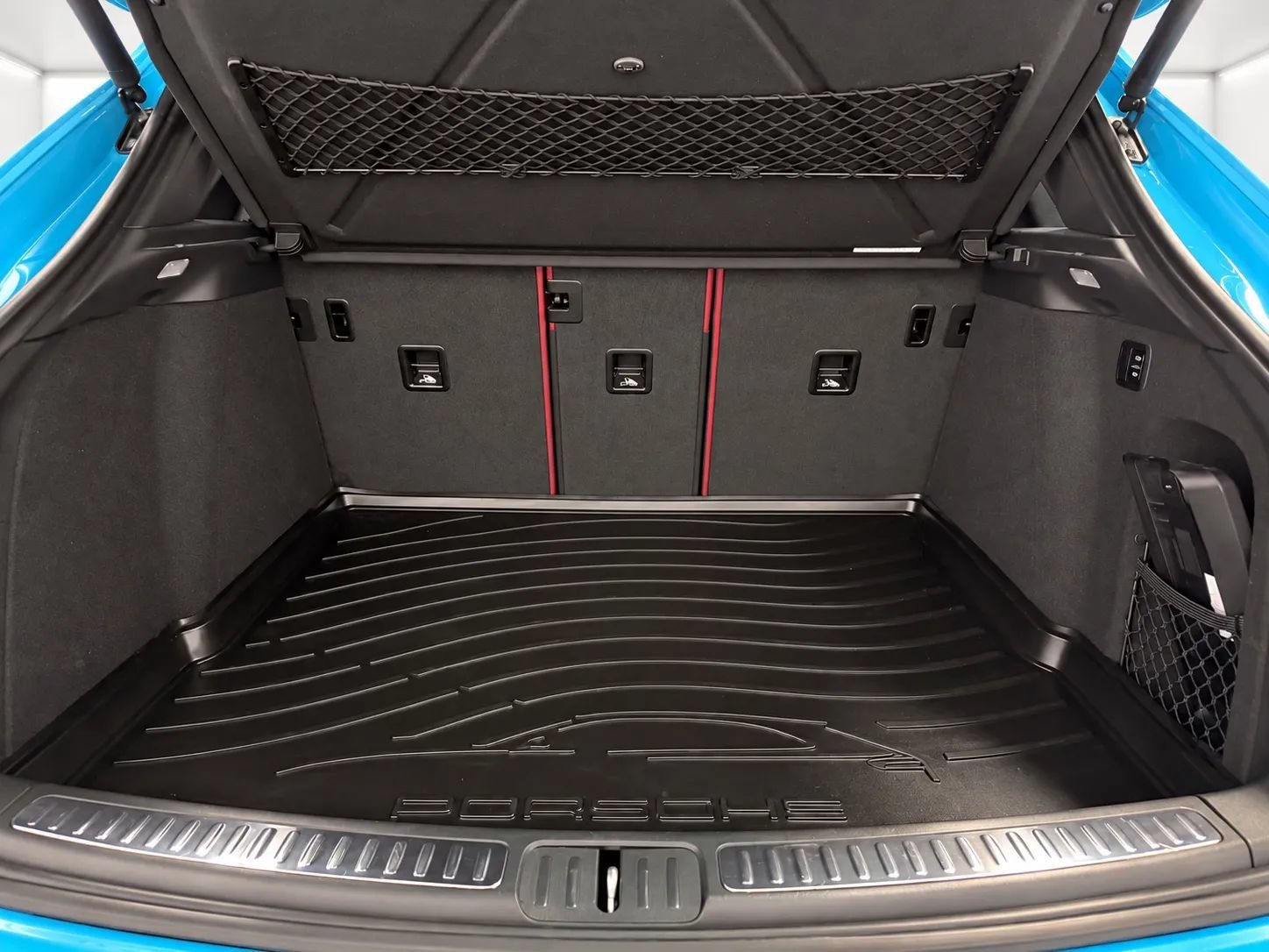 Used 2020 Porsche Macan S AWD/4WD image 18