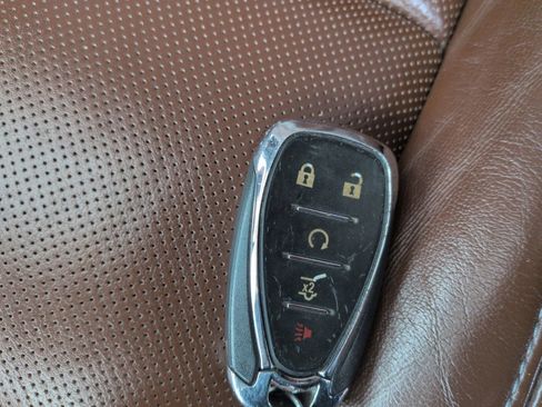 Used 2018 Chevrolet Traverse High Country w/ LPO, Floor Liner Package AWD/4WD image 39