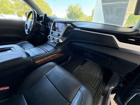 Used 2015 Chevrolet Suburban LTZ AWD/4WD image 30