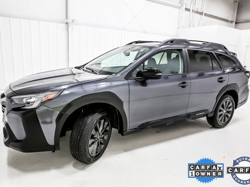 Used 2025 Subaru Outback Onyx Edition image 3