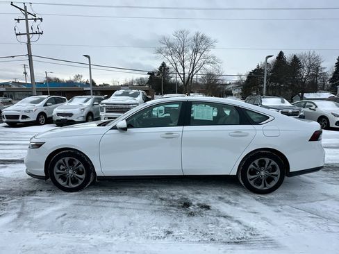 Used 2023 Honda Accord EX-L image 10