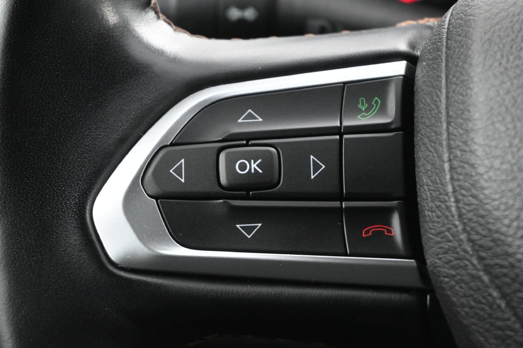 Used 2022 Jeep Compass Limited AWD/4WD image 6