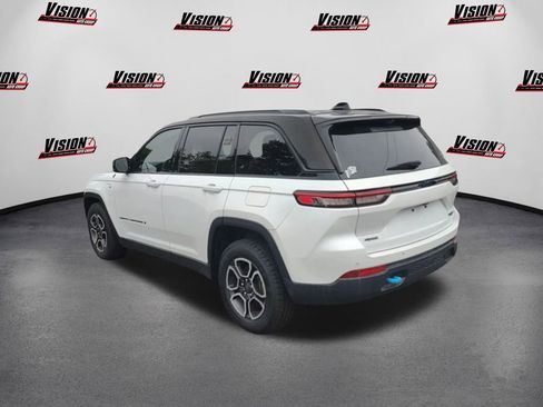 Used 2023 Jeep Grand Cherokee Trailhawk w/ Luxury Tech Group III image 7