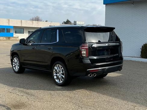 Used 2023 Chevrolet Tahoe High Country w/ Premium Package 2 AWD/4WD image 3