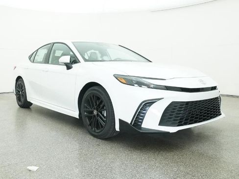 New 2026 Toyota Camry SE image 40