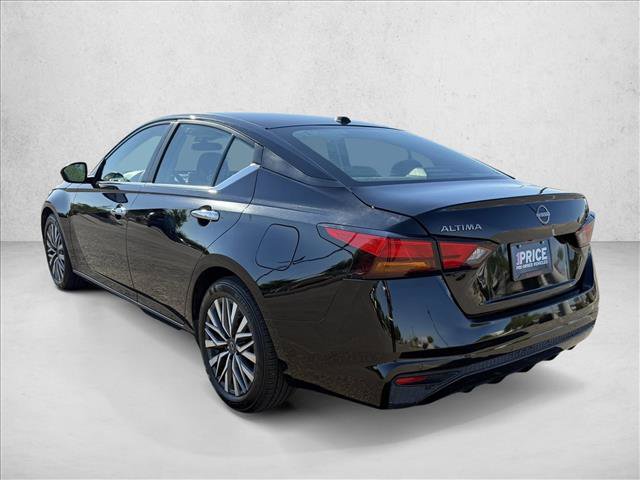 Used 2025 Nissan Altima 2.5 SV FWD image 8