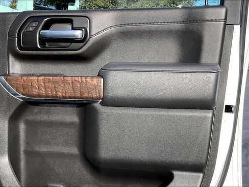 Used 2020 GMC Sierra 2500 Denali w/ Denali Ultimate Package image 26