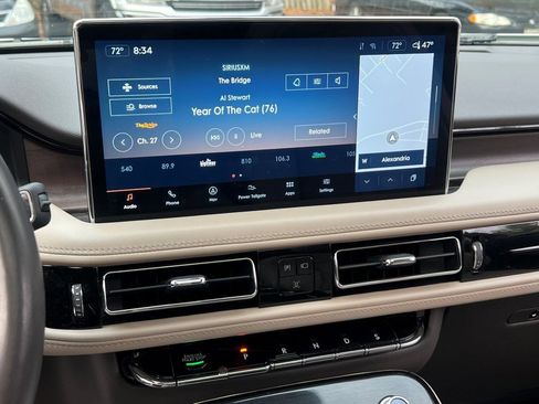 Used 2023 Lincoln Nautilus Reserve w/ Equipment Group 201A image 16