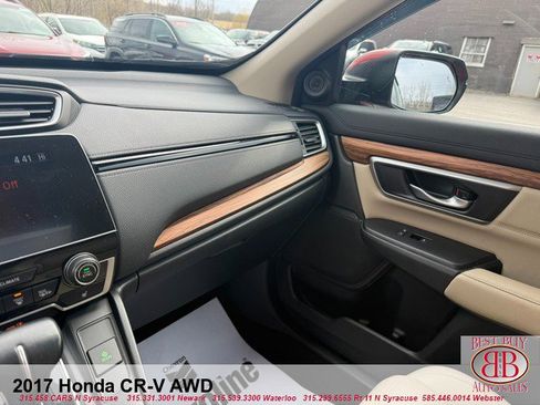 Used 2017 Honda CR-V Touring image 11