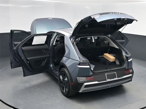 New 2026 Hyundai Ioniq 5 SE image 23