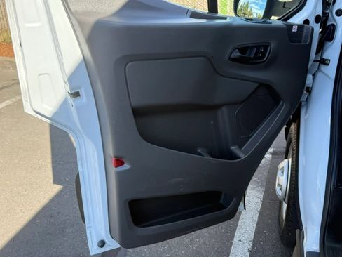 Used 2023 Ford Transit 250 Medium Roof AWD image 19
