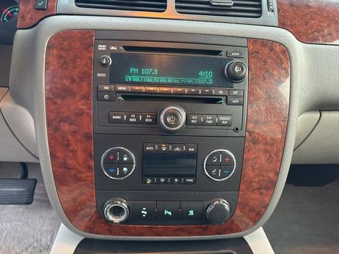 Used 2008 Chevrolet Suburban LT w/ LT Preferred Equipment Group image 26