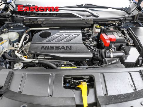 Used 2022 Nissan Rogue SV image 9