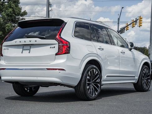 Used 2026 Volvo XC90 B6 Ultra w/ Protection Package AWD/4WD image 4