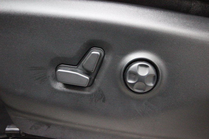 Used 2023 Chrysler Pacifica Touring-L FWD image 15
