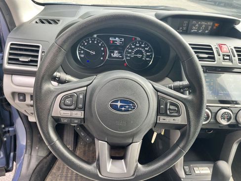 Used 2017 Subaru Forester 2.5i Premium AWD/4WD image 17