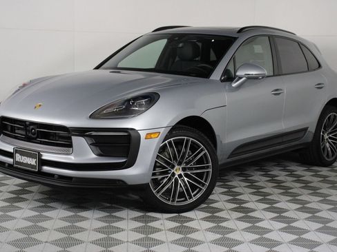 Certified 2026 Porsche Macan AWD/4WD image 35