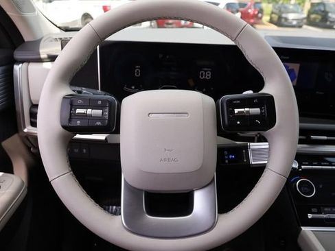 Used 2026 Hyundai Santa Fe SEL AWD/4WD image 13