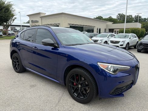 Used 2021 Alfa Romeo Stelvio Ti Sport AWD/4WD image 5