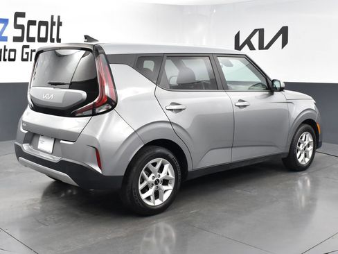 Certified 2023 Kia Soul LX w/ LX Technology Package image 5