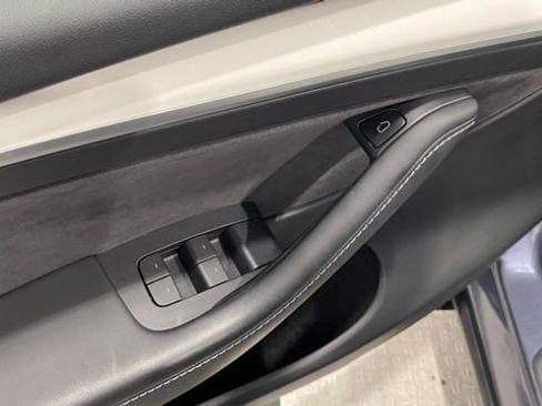 Used 2023 Tesla Model Y Long Range image 15