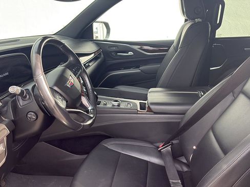 Used 2023 Cadillac Escalade ESV Luxury image 8