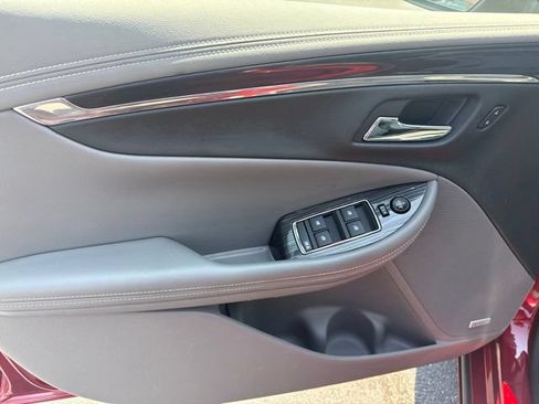 Used 2018 Chevrolet Impala LT w/ LT Leather Package FWD image 25