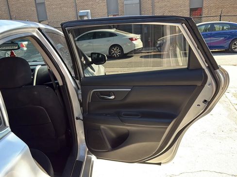 Used 2015 Nissan Altima 2.5 SV w/ Convenience Package FWD image 20