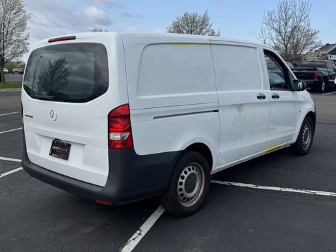 Used 2021 Mercedes-Benz Metris image 12