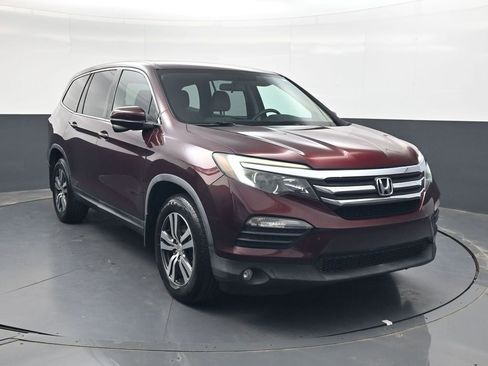 Used 2016 Honda Pilot EX image 2