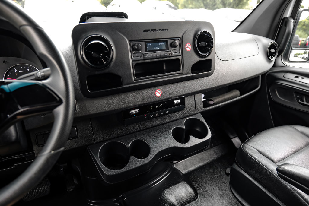 Used 2025 Mercedes-Benz Sprinter 2500 image 22
