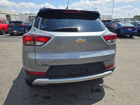 Used 2023 Chevrolet TrailBlazer LT w/ Convenience Package FWD image 6